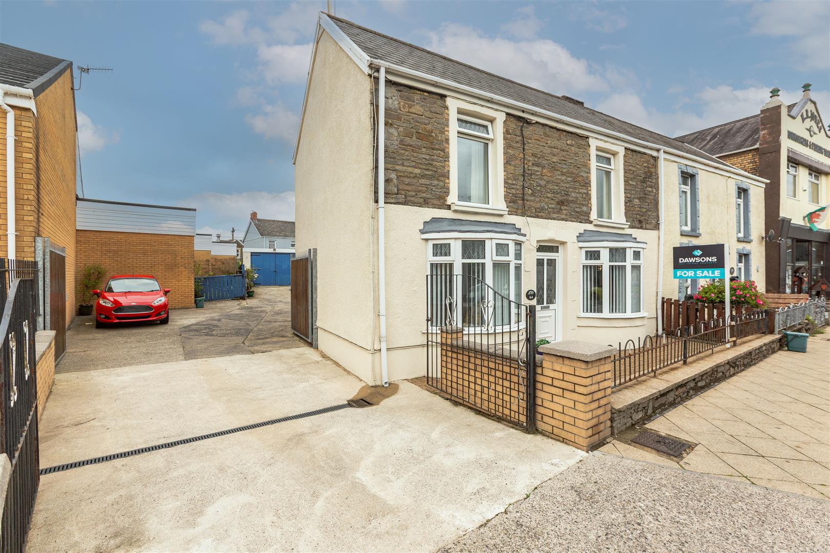 High Street, Clydach, Swansea, SA6 5LN
